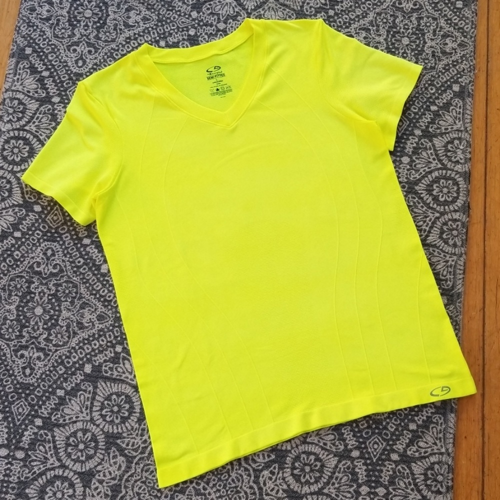 Champion Semi Fitted Tee